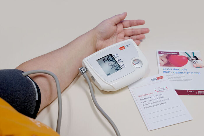 10 Überprüfung Blutdruckmessgeräte